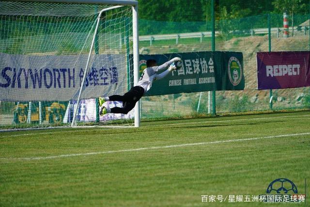 王钰栋复制精彩 经典战浙江绿城2比3惜败申花